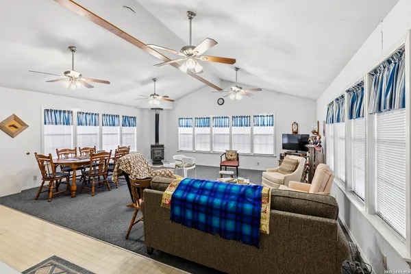 $950,000 | 12017 Farm To Market 20, Kingsbury, TX 78638