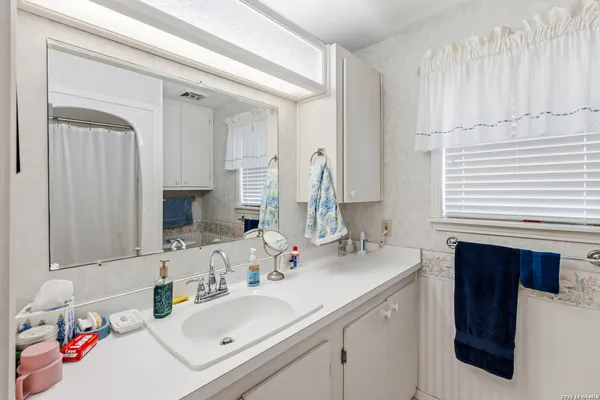 $950,000 | 12017 Farm To Market 20, Kingsbury, TX 78638