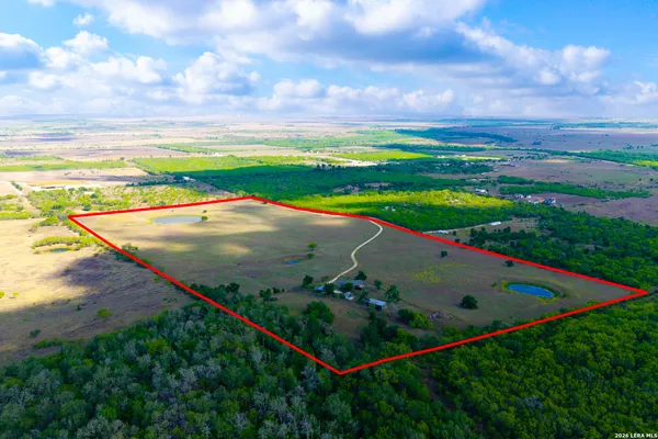$950,000 | 12017 Farm To Market 20, Kingsbury, TX 78638