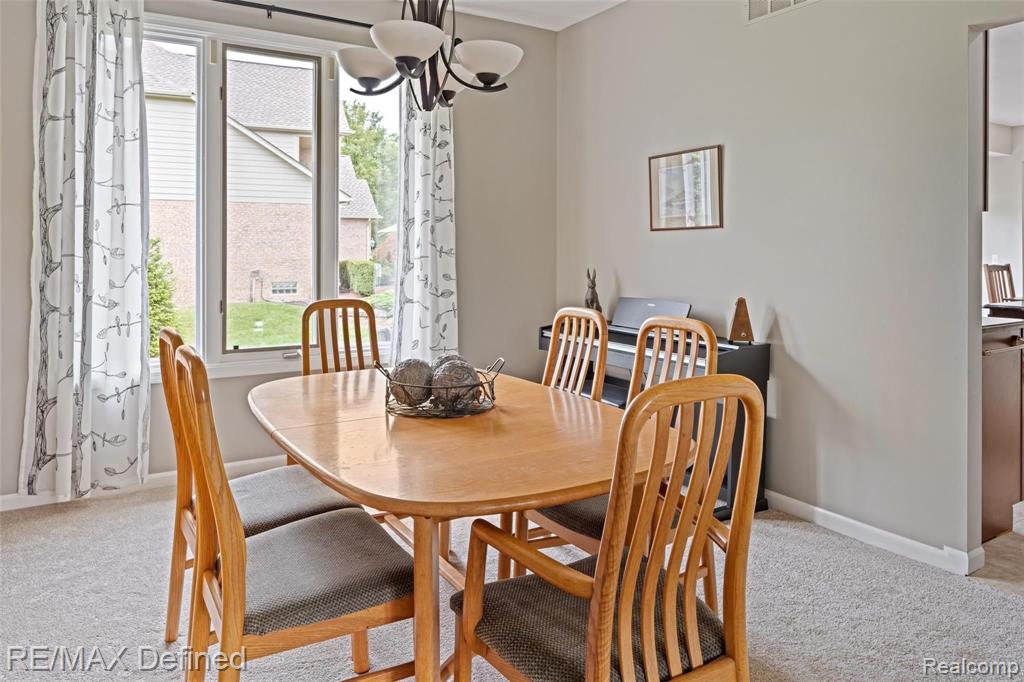 116 Scarborough Lane Rochester Hills, MI 48306 - Photo 13 of 53