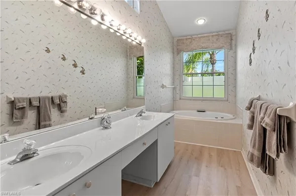 $429,900 | 13521 Southampton Drive, Bonita Springs, FL 34135