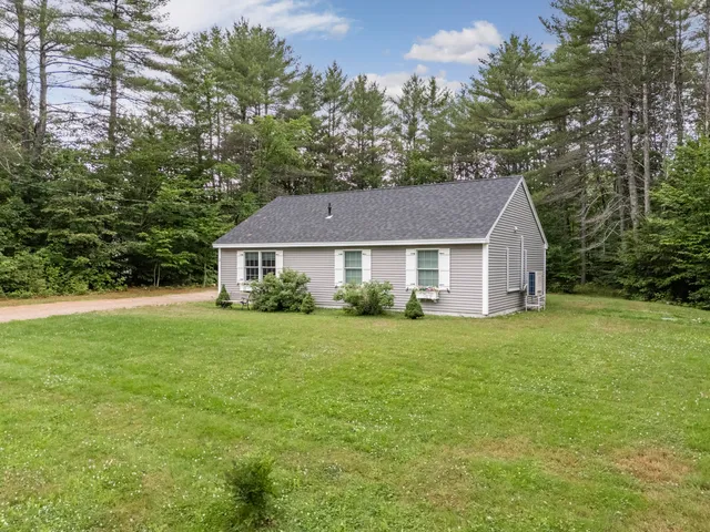 $419,900 | 2 Jameson Drive, Bridgton, ME 04009