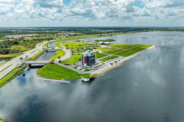 $294,900 | 7276 83rd Drive East, Bradenton, FL 34201