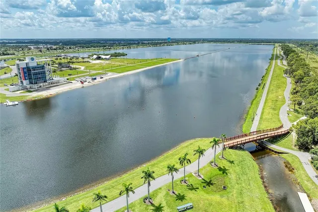 $294,900 | 7276 83rd Drive East, Bradenton, FL 34201