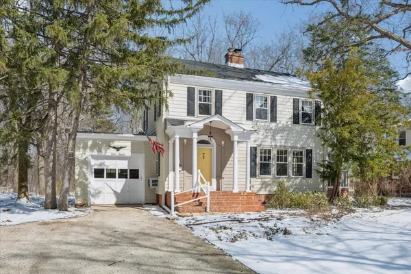 $725,000 | 1119 Ridgewood Drive, Highland Park, IL 60035