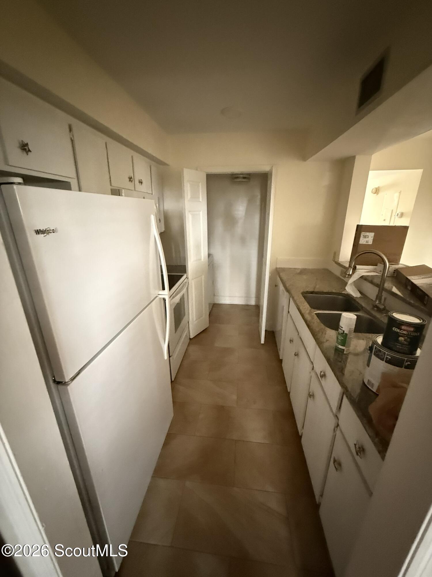 227 Walmar Grove St. Simons Island, GA 31522 - Photo 3 of 9