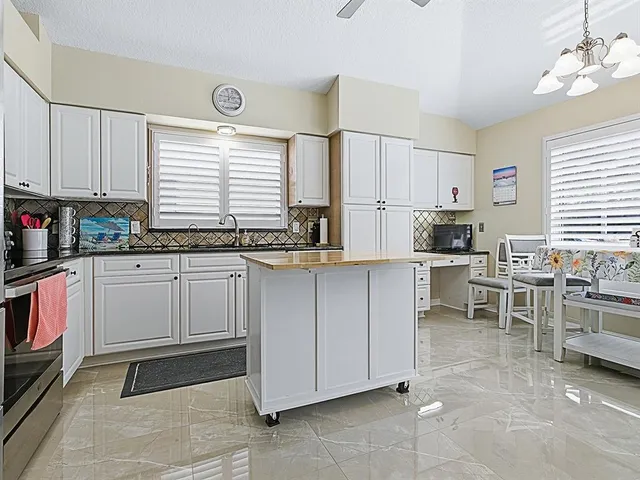 $550,000 | 1726 Madero Drive, The Villages, FL 32159