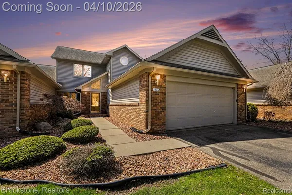 $250,000 | 3376 Rivers Edge Drive, Wayne, MI 48184