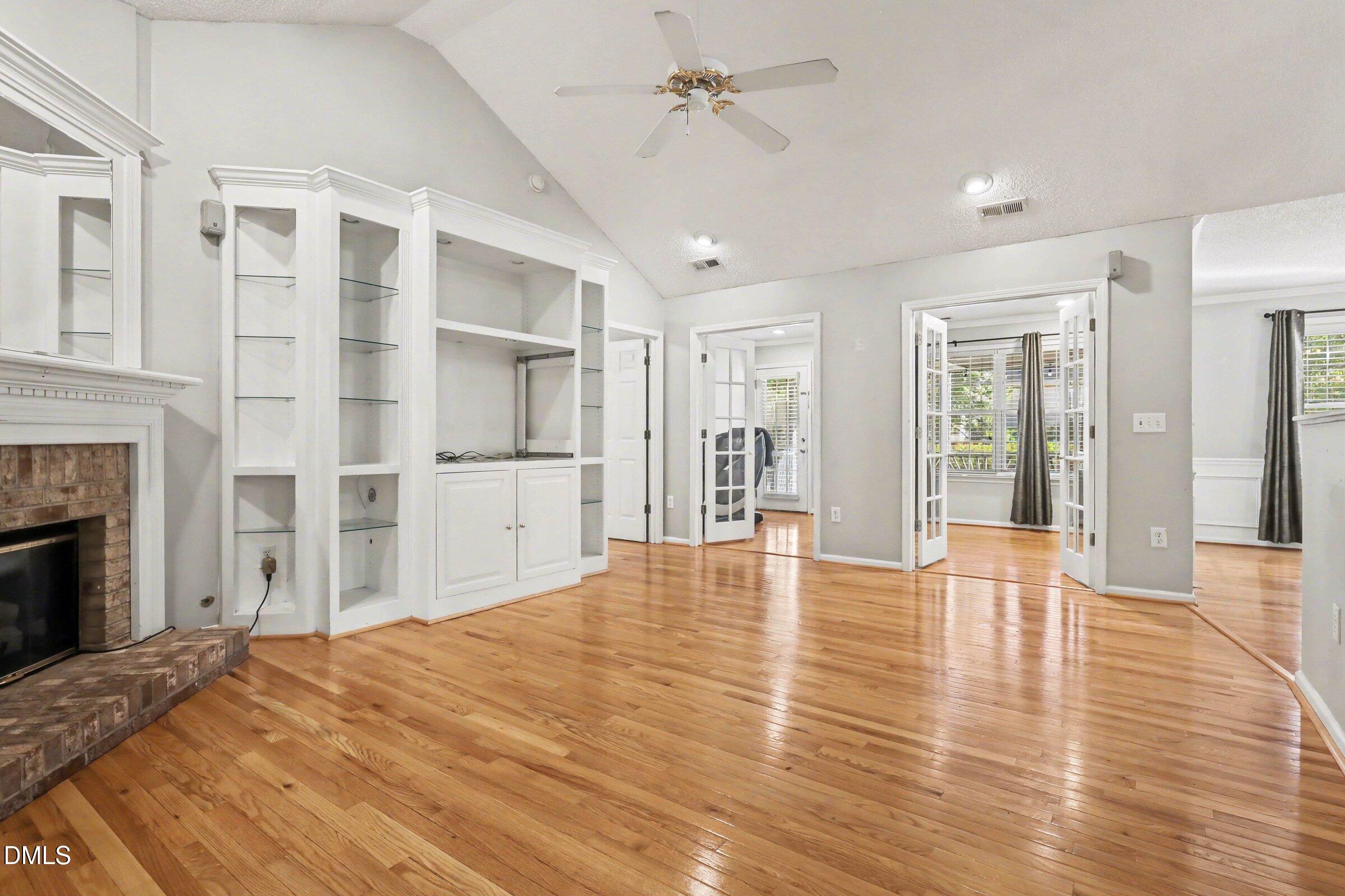 2200 Woodwyck Way Raleigh, NC 27604 - Photo 14 of 39 011_file_4070