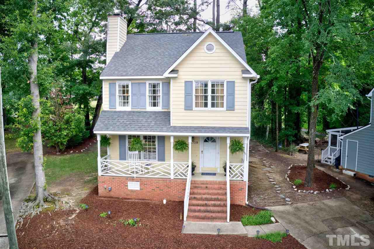 1709 Kingston Heath Way Raleigh, NC 27604 - Photo 1 of 30 Gallery Image 1