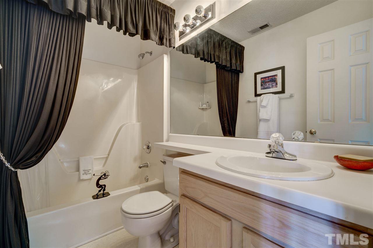1709 Kingston Heath Way Raleigh, NC 27604 - Photo 16 of 30 Gallery Image 16