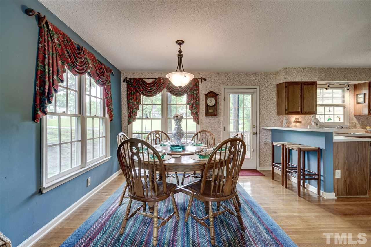 1709 Kingston Heath Way Raleigh, NC 27604 - Photo 7 of 30 Gallery Image 7