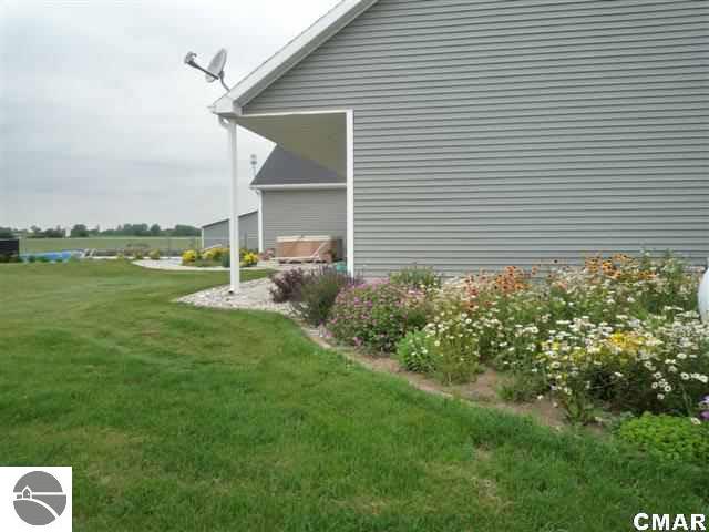 1502 North Isabella Road Mount Pleasant, MI 48858 - Photo 3 of 24 1774180-2.JPG