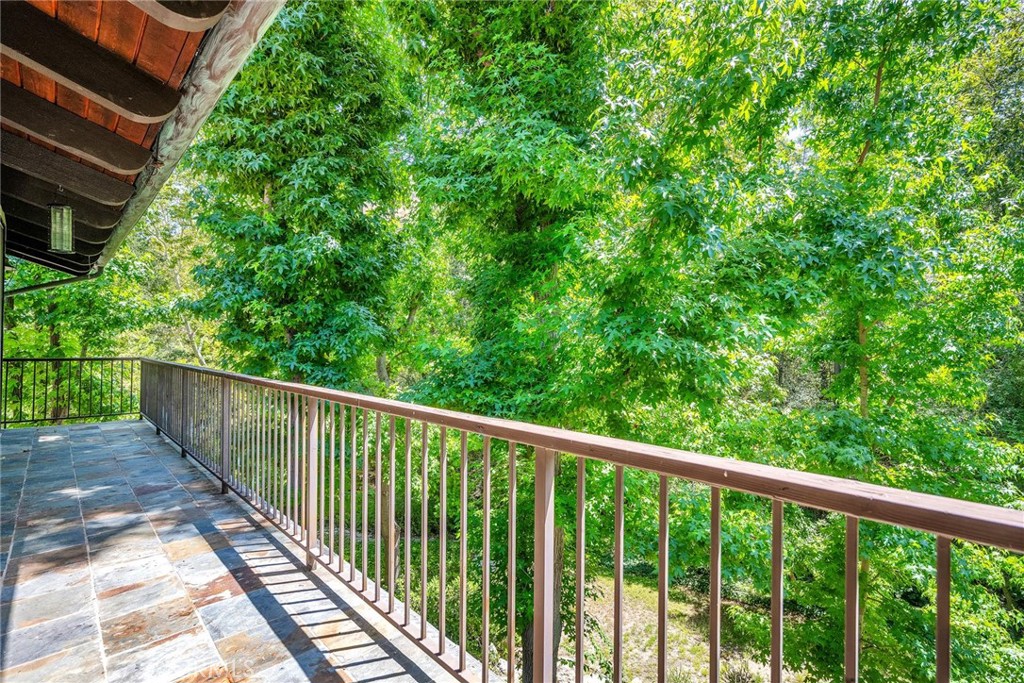 84 Buckskin Road Bell Canyon, CA 91307 - Photo 15 of 46 Gallery Image 15