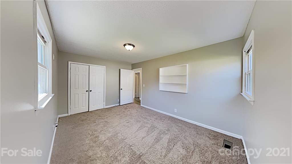 156 Randolph Road Dallas, NC 28034 - Photo 13 of 20 Gallery Image 13