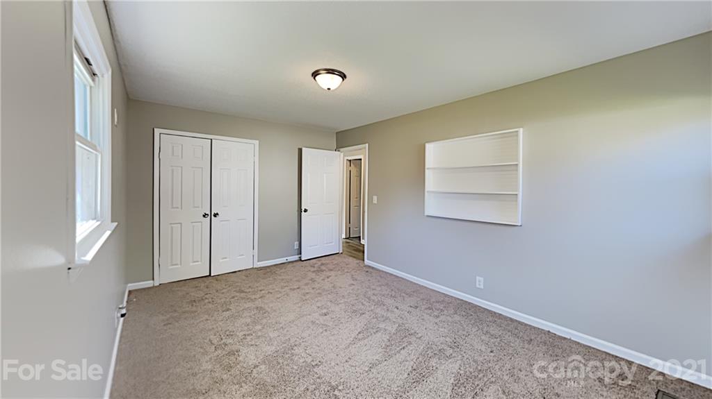 156 Randolph Road Dallas, NC 28034 - Photo 14 of 20 Gallery Image 14