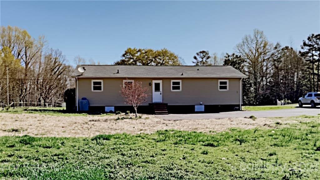 156 Randolph Road Dallas, NC 28034 - Photo 20 of 20 Gallery Image 20