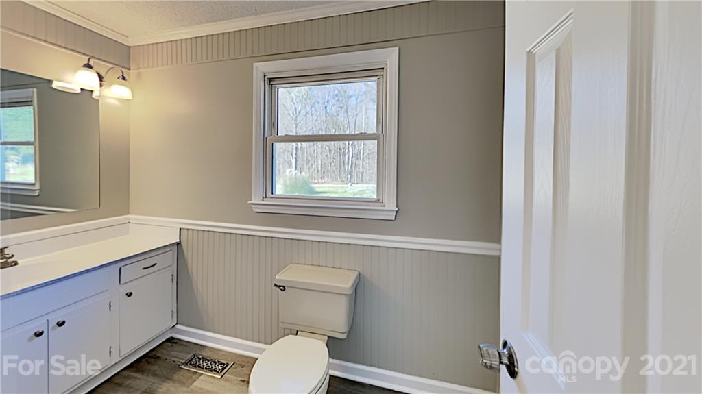 156 Randolph Road Dallas, NC 28034 - Photo 9 of 20 Gallery Image 9