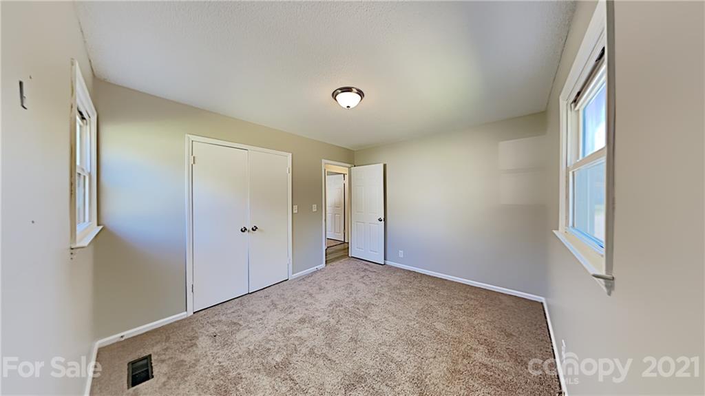 156 Randolph Road Dallas, NC 28034 - Photo 10 of 20 Gallery Image 10