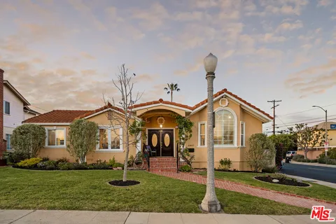 $1,895,000 | 6441 West 84th Place, Los Angeles, CA 90045