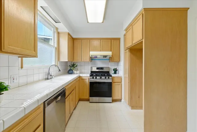 $1,488,000 | 5555 Carlton Street, Oakland, CA 94618