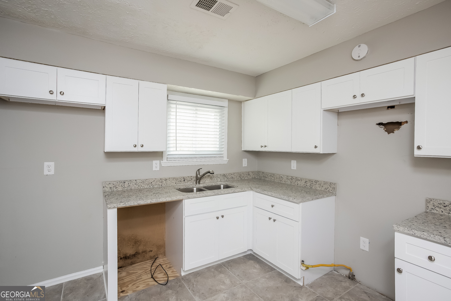 140 Paces Way Fayetteville, GA 30215 - Photo 5 of 17