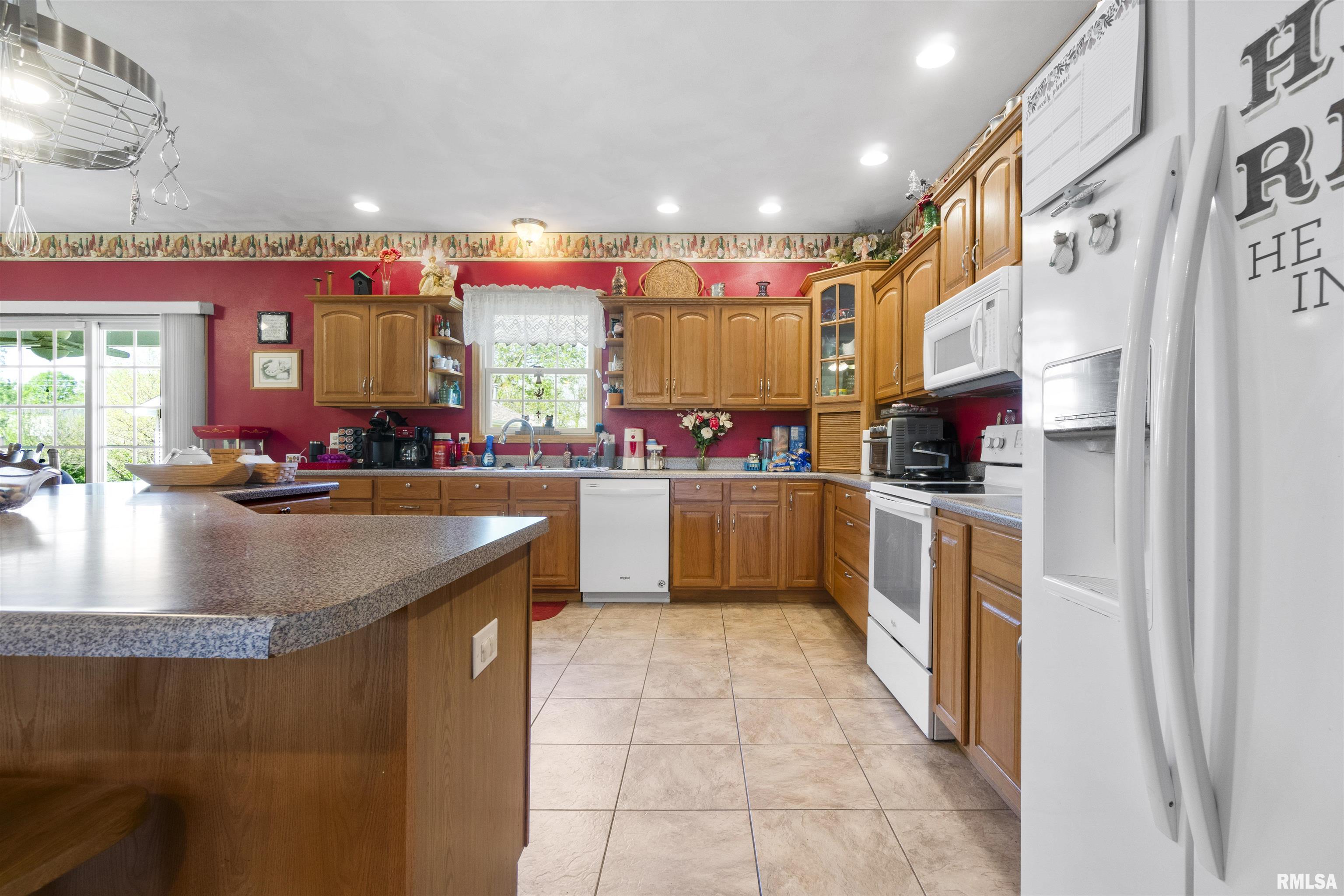23353 Augusta Drive Washington, IL 61571 - Photo 11 of 53