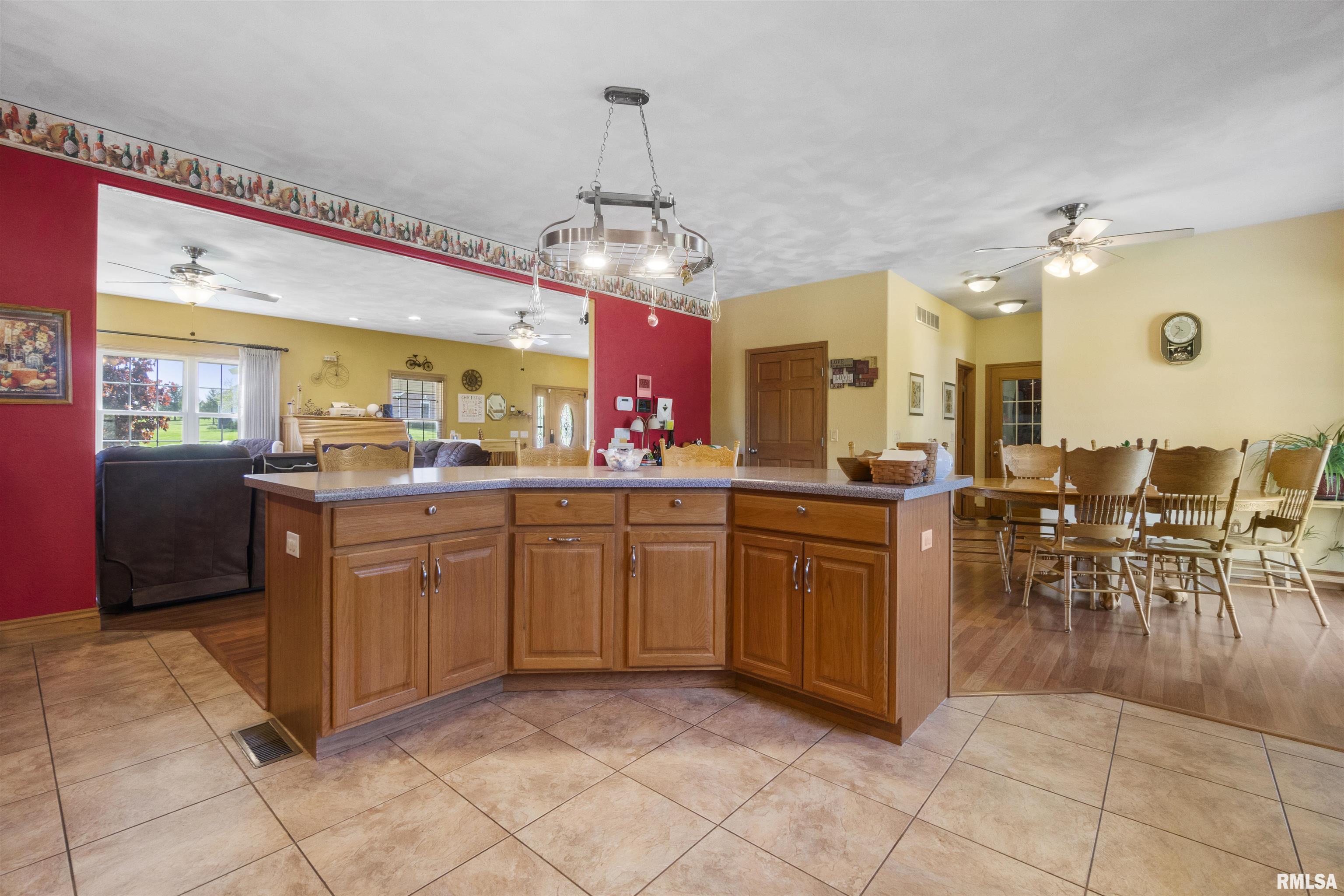 23353 Augusta Drive Washington, IL 61571 - Photo 12 of 53