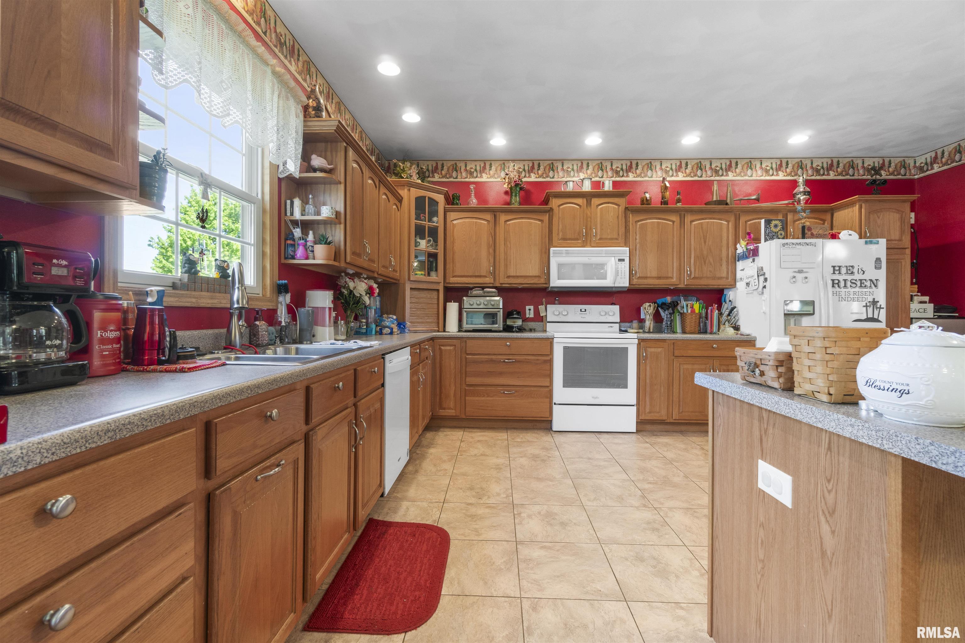 23353 Augusta Drive Washington, IL 61571 - Photo 13 of 53