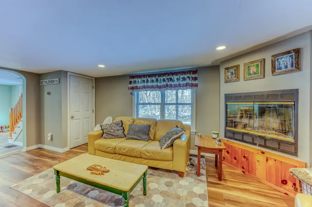 $319,999 | 28 Jodo Way, Bethlehem, NH 03574