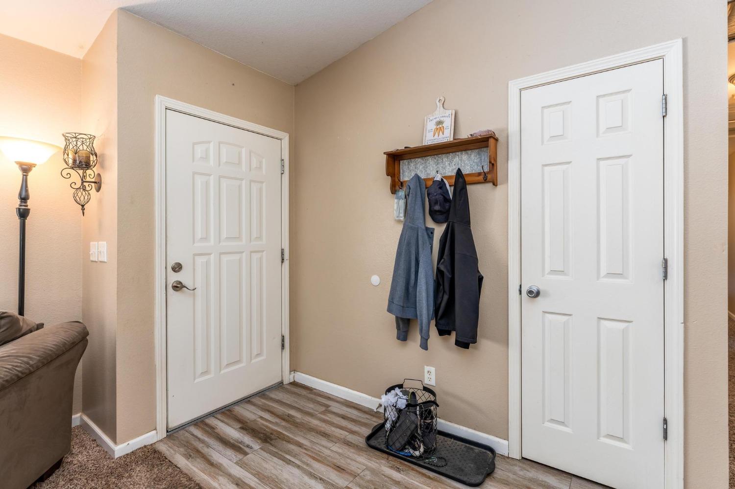 30669 Seminole Drive Coarsegold, CA 93614 - Photo 3 of 25