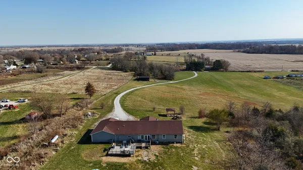 $500,000 | 6192 South County Road 550 East, Greencastle, IN 46135