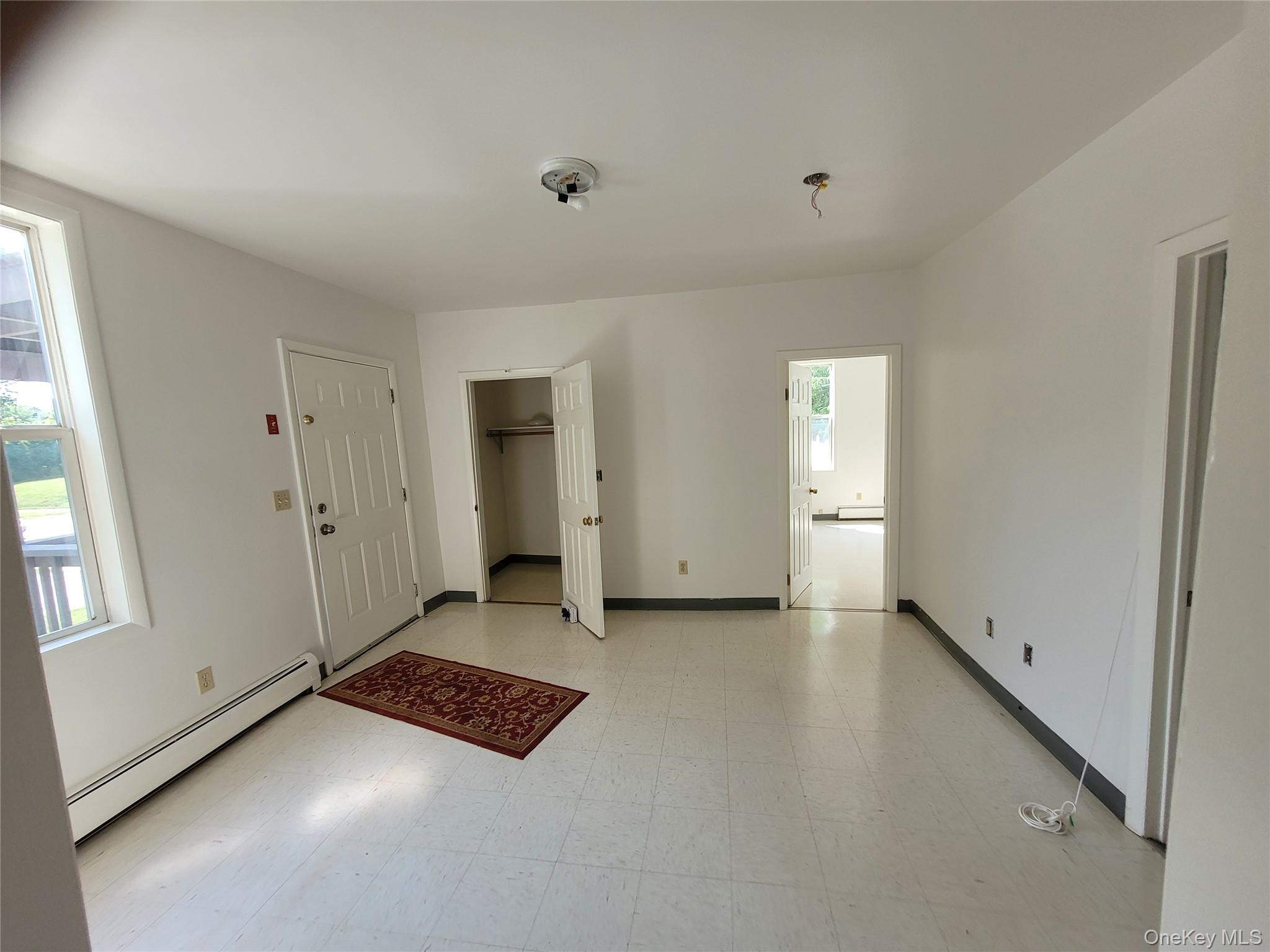 11 Fallkill Avenue Poughkeepsie, NY 12601 - Photo 4 of 7