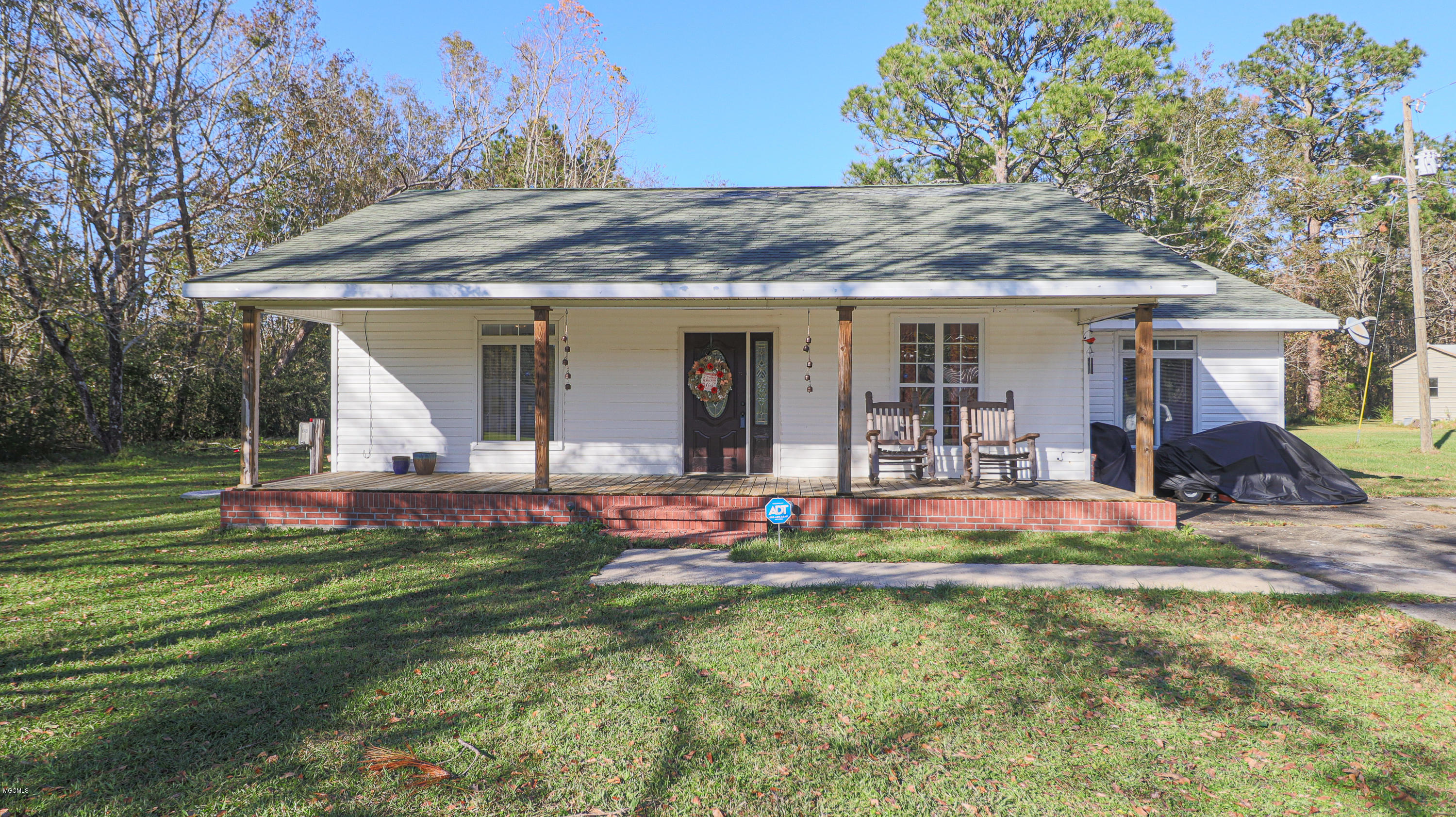 6503 Carlie Road Moss Point, MS 39562 - Photo 1 of 18 6503 Carlie-114