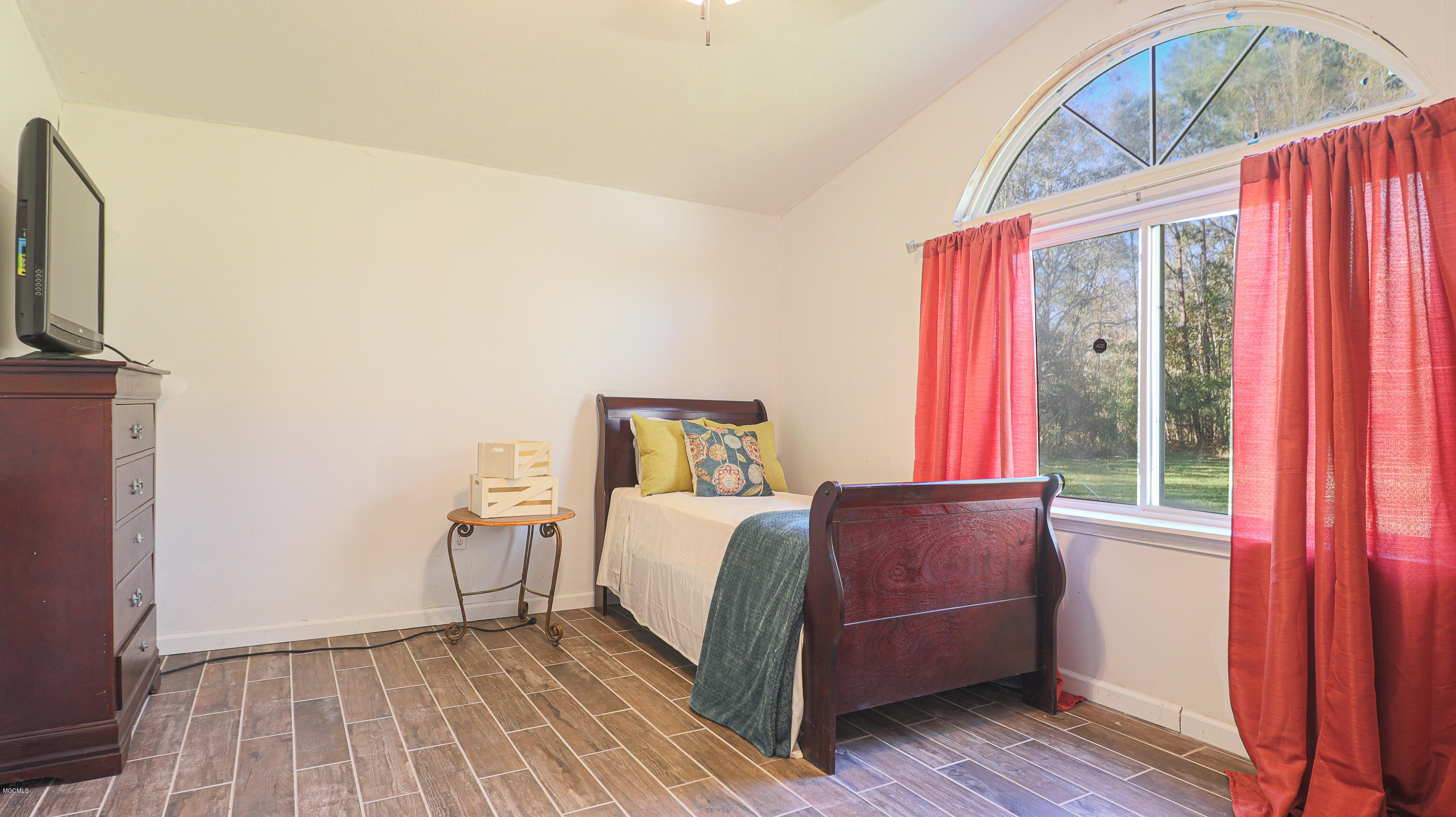 6503 Carlie Road Moss Point, MS 39562 - Photo 11 of 18 6503 Carlie-108
