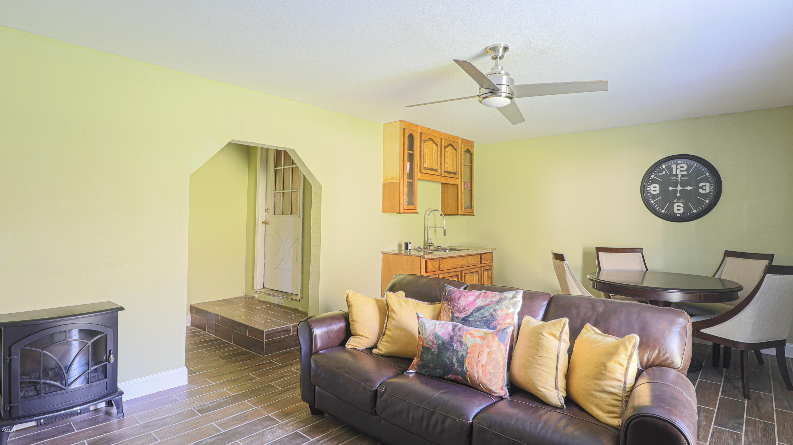 6503 Carlie Road Moss Point, MS 39562 - Photo 13 of 18 6503 Carlie-110