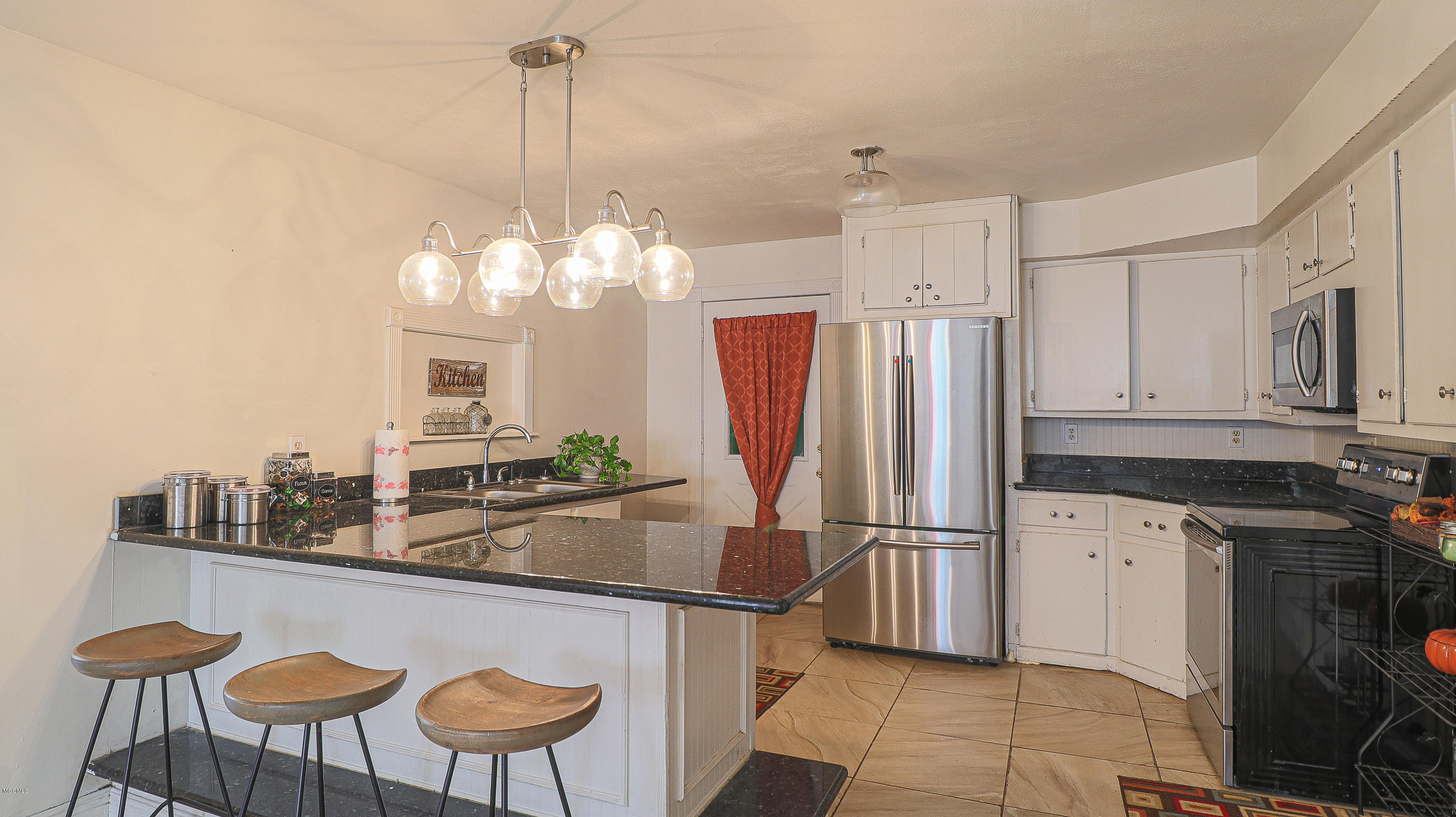 6503 Carlie Road Moss Point, MS 39562 - Photo 4 of 18 6503 Carlie-103
