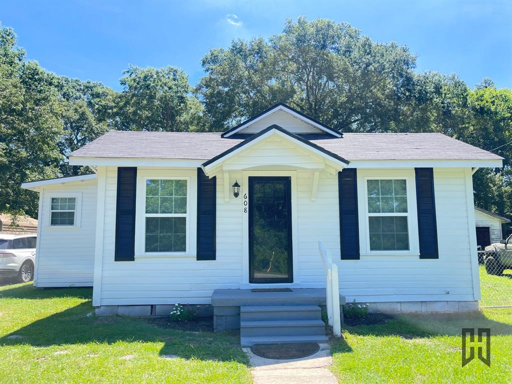 608 Batton Street Minden, LA 71055 - Photo 1 of 17 Front entrance