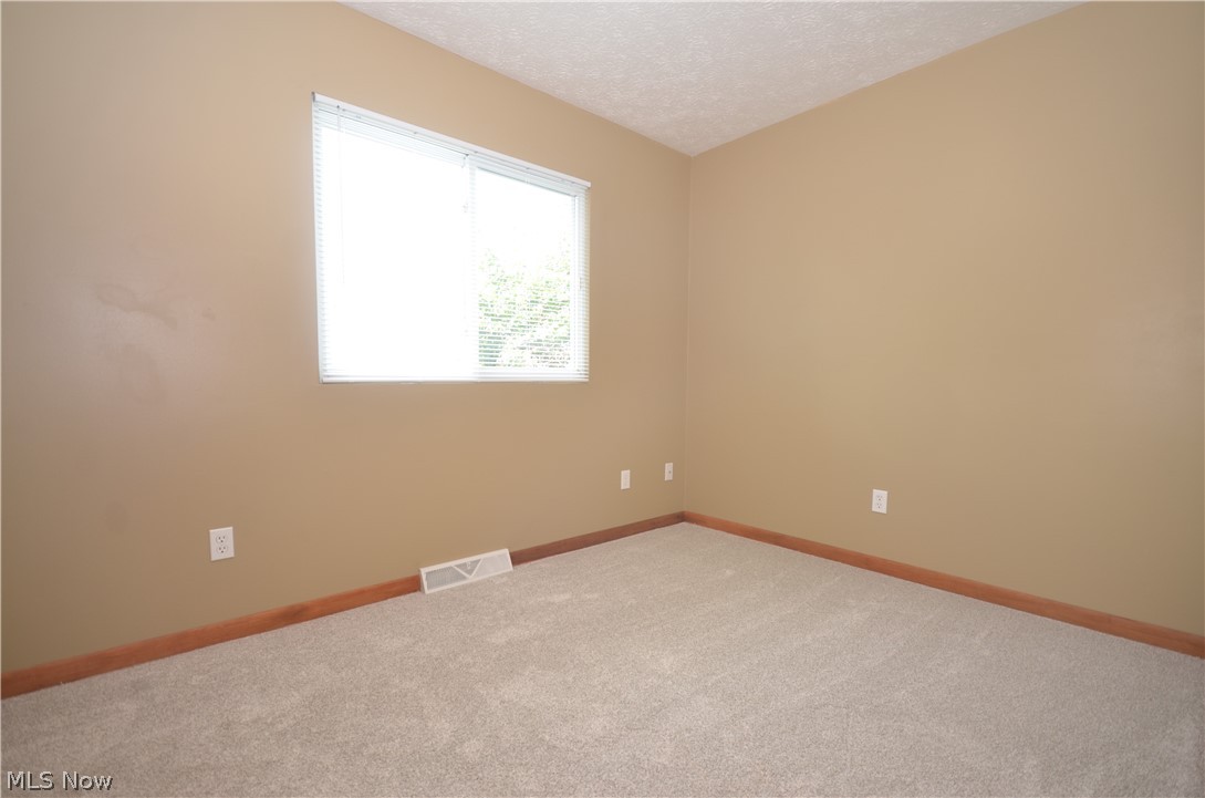 625 Hillman Road Akron, OH 44312 - Photo 19 of 39
