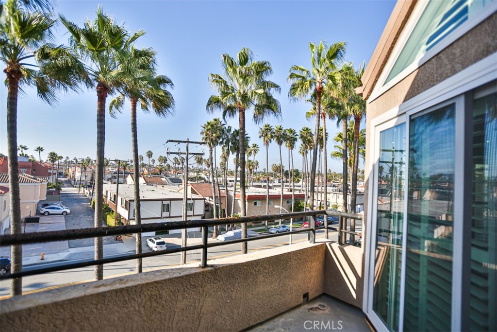 1200 Pacific Coast Highway, Unit 423 Huntington Beach, CA 92648 - Photo 7 of 40 a view of swimming pool with outdoor seating