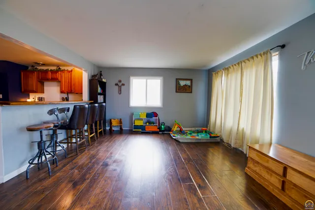 $180,000 | 117 Main Street, Rossville, KS 66533