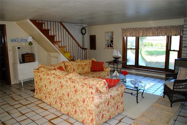 7 Misty Bay Road Fairhaven, MA 02719 - Photo 4 of 13 Gallery Image 4
