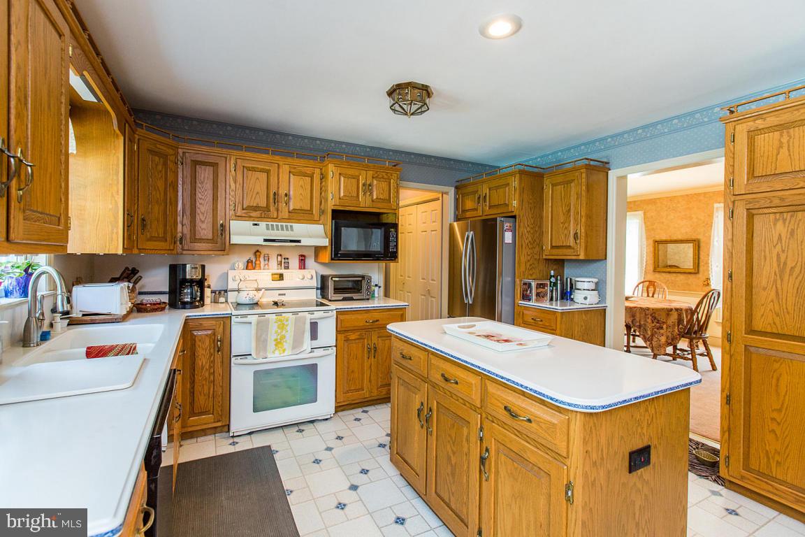 2651 Hazelwood Road Lancaster, PA 17601 - Photo 14 of 60 Gallery Image 14