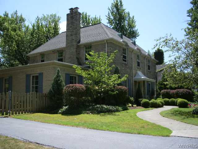 238 Brantwood Road Amherst, NY 14226 - Photo 1 of 1 Exterior Front