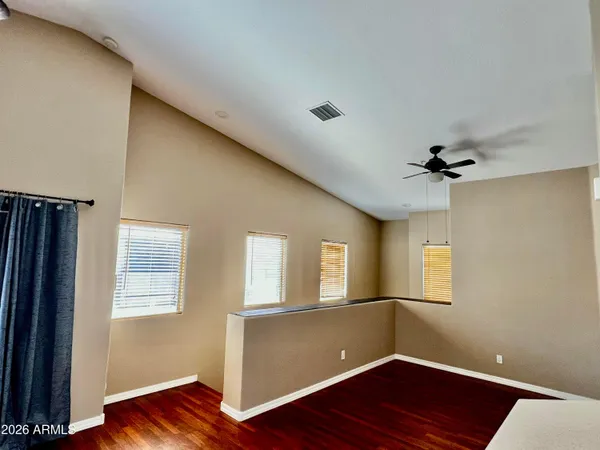 $1,949 | 1342 West Emerald Avenue, Unit 357, Mesa, AZ 85202