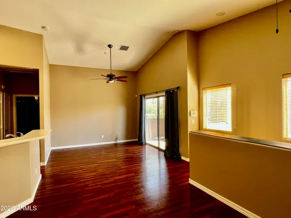 $1,999 | 1342 West Emerald Avenue, Unit 357, Mesa, AZ 85202