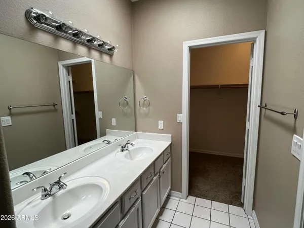 $1,949 | 1342 West Emerald Avenue, Unit 357, Mesa, AZ 85202