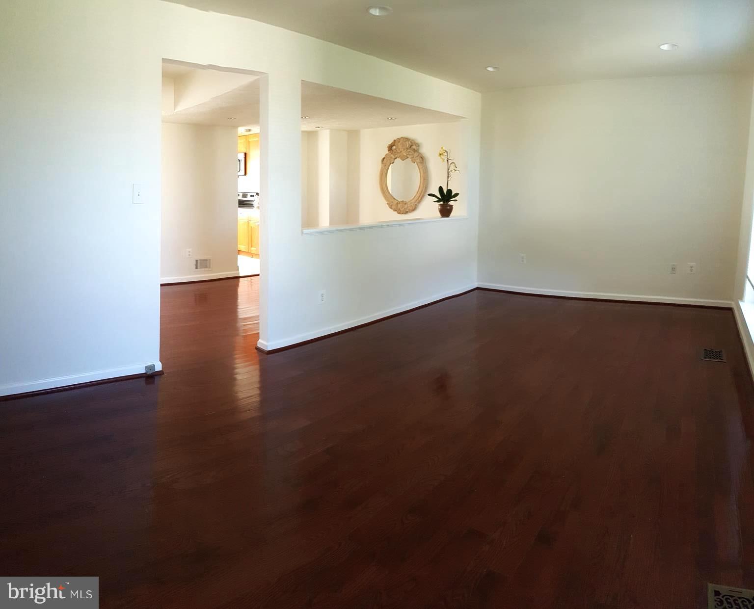 50 Timber Rock Road Gaithersburg, MD 20878 - Photo 6 of 22 Family Room