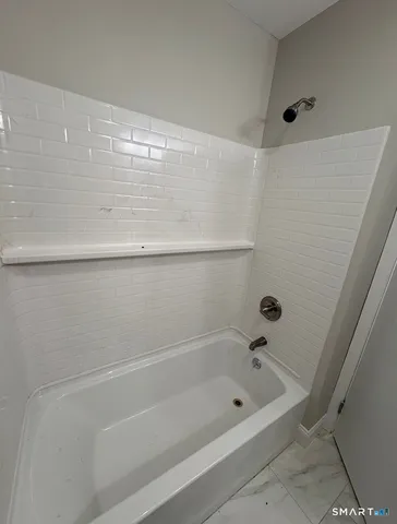 $1,400 | 34 Center Street, Unit 2, Bristol, CT 06010