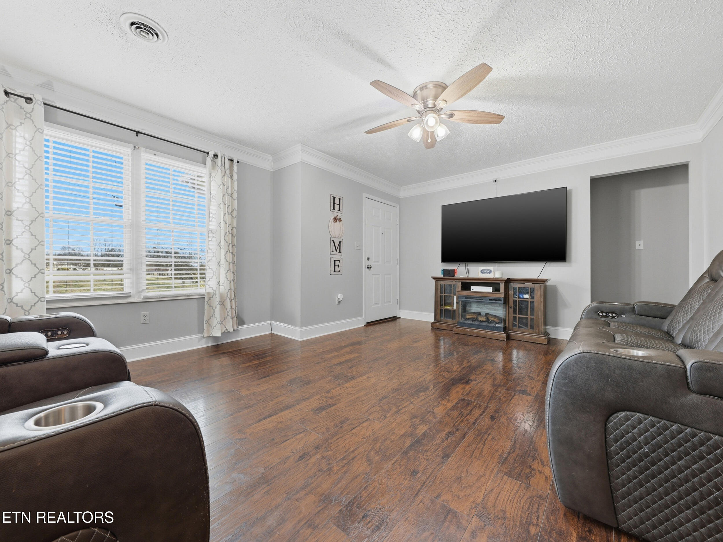 107 Sunflower Loop Seymour, TN 37865 - Photo 5 of 29 5_img_6314